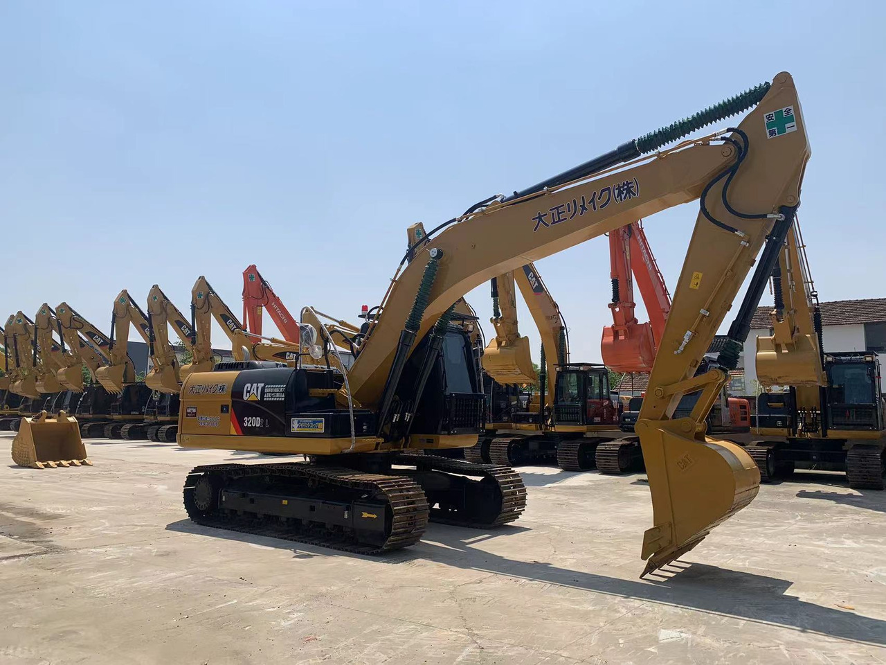 Caterpillar Chain Excavator 320D, 320D2 Made in Japan - Гусеничный экскаватор: фото 3 Caterpillar Chain Excavator 320D, 320D2 Made in Japan - Гусеничный экскаватор: фото 3
