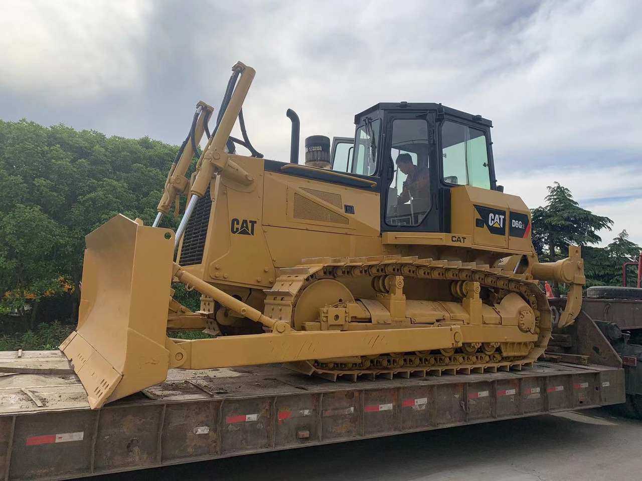 Caterpillar D6G, D6G2 Bulldozer Good Price Secondhand CAT Tracked Tractor - Бульдозер: фото 4 Caterpillar D6G, D6G2 Bulldozer Good Price Secondhand CAT Tracked Tractor - Бульдозер: фото 4