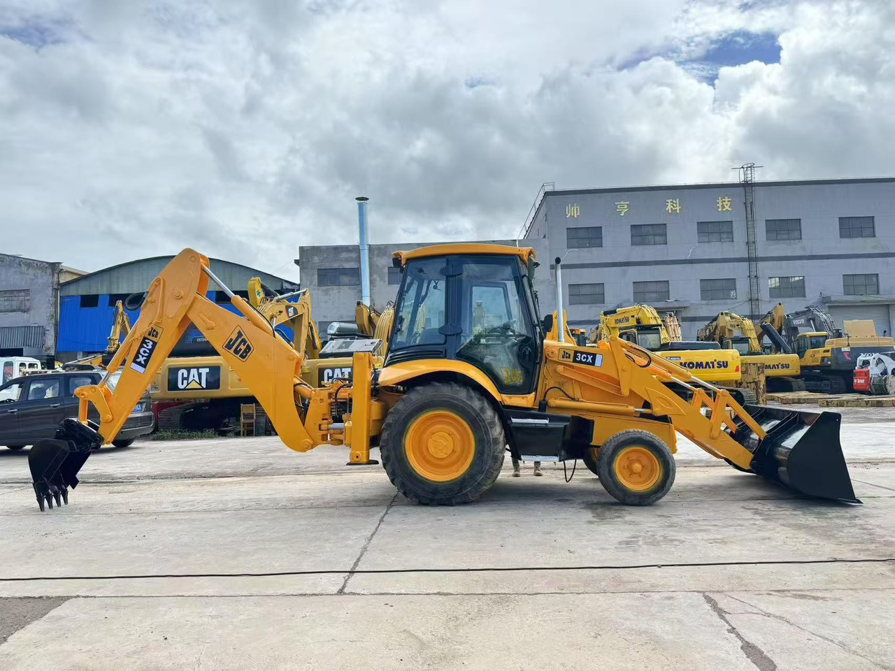 JCB 4x4 Backhoe Loader 3CX Used Condition - Экскаватор-погрузчик: фото 4 JCB 4x4 Backhoe Loader 3CX Used Condition - Экскаватор-погрузчик: фото 4