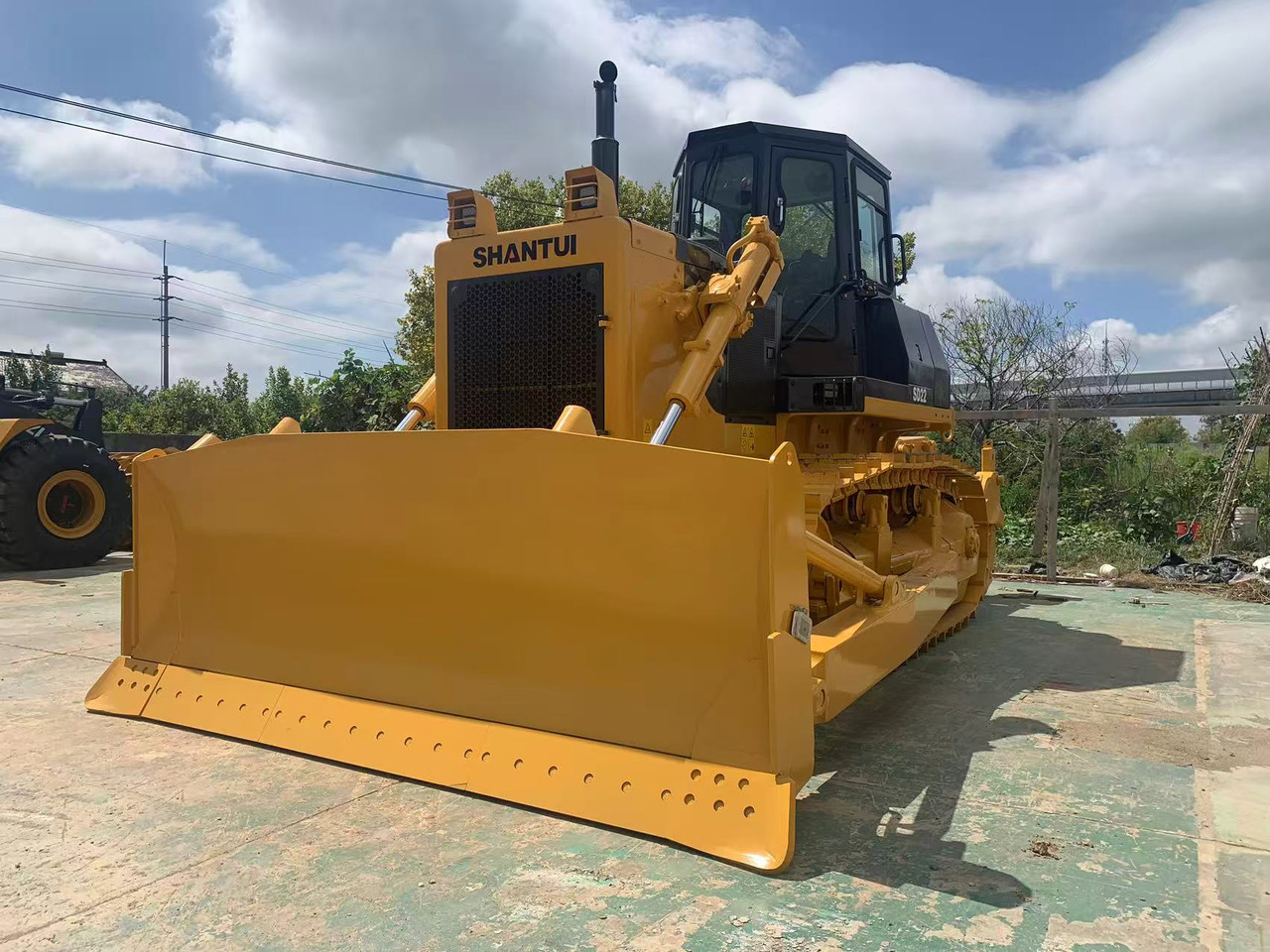 SHANTUI Bulldozer SD22, SD32, SD16 Secondhand Condition - Бульдозер: фото 4 SHANTUI Bulldozer SD22, SD32, SD16 Secondhand Condition - Бульдозер: фото 4