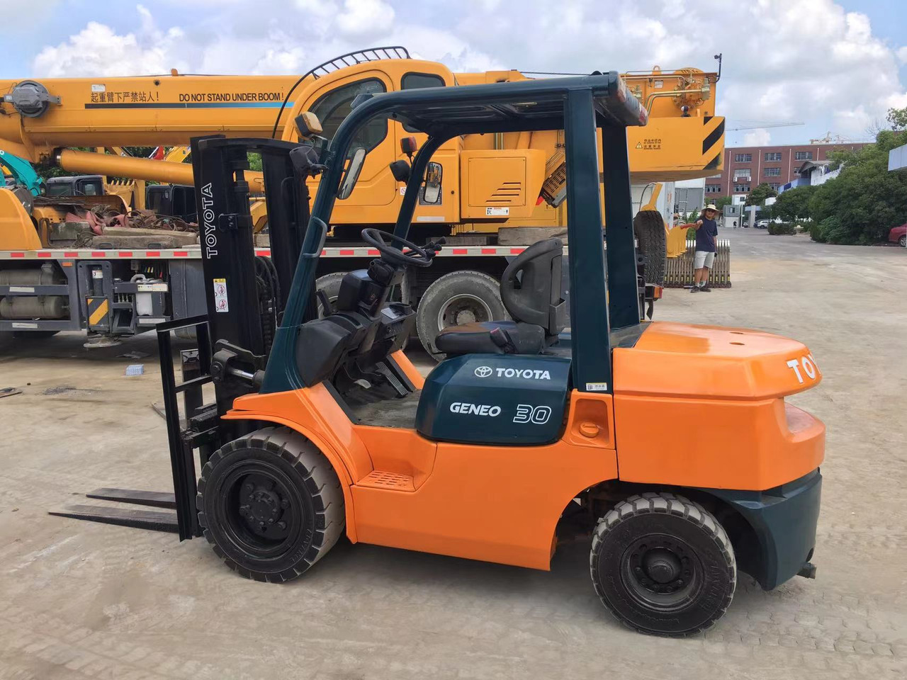 TOYOTA Used Diesel Forklift TOYOTA FD30 For Sale: 3 T Load Capacity, 36.2 kW (49 HP) Engine & 4850 kg Operating Weight - Дизельный погрузчик: фото 1 TOYOTA Used Diesel Forklift TOYOTA FD30 For Sale: 3 T Load Capacity, 36.2 kW (49 HP) Engine & 4850 kg Operating Weight - Дизельный погрузчик: фото 1