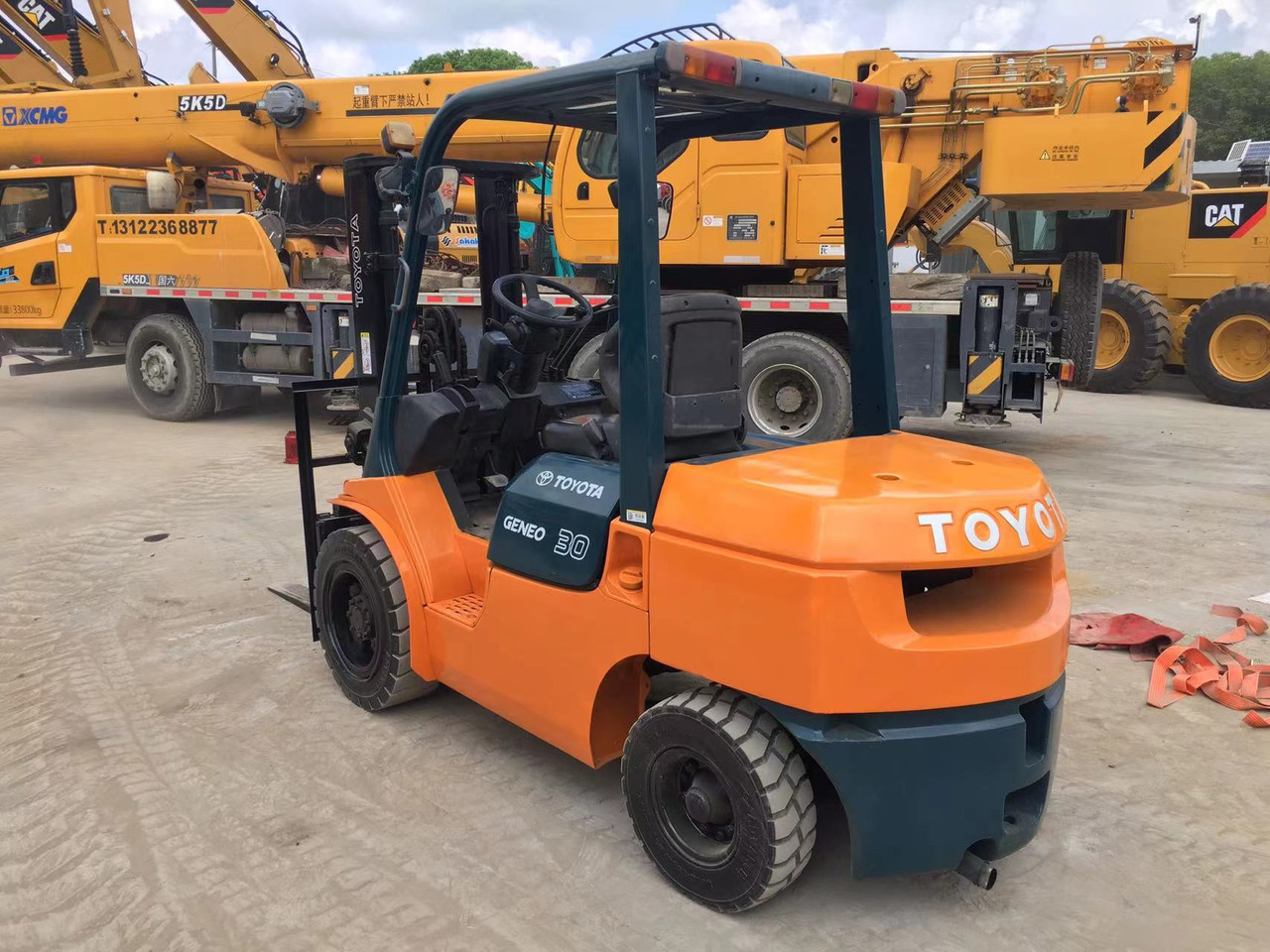 TOYOTA Used Diesel Forklift TOYOTA FD30 For Sale: 3 T Load Capacity, 36.2 kW (49 HP) Engine & 4850 kg Operating Weight - Дизельный погрузчик: фото 2 TOYOTA Used Diesel Forklift TOYOTA FD30 For Sale: 3 T Load Capacity, 36.2 kW (49 HP) Engine & 4850 kg Operating Weight - Дизельный погрузчик: фото 2