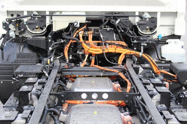 FUSO Canter 4C15E - Грузовик-шасси: фото 5 FUSO Canter 4C15E - Грузовик-шасси: фото 5