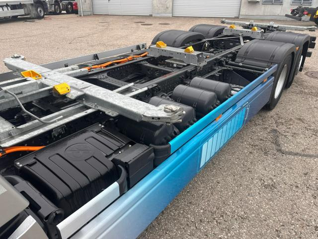 Mercedes-Benz eActros 400LL MULTIWECHSLER - Грузовик-шасси: фото 4 Mercedes-Benz eActros 400LL MULTIWECHSLER - Грузовик-шасси: фото 4