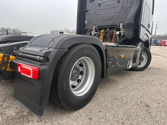 Mercedes-Benz Actros 1845 LS - Тягач: фото 4 Mercedes-Benz Actros 1845 LS - Тягач: фото 4