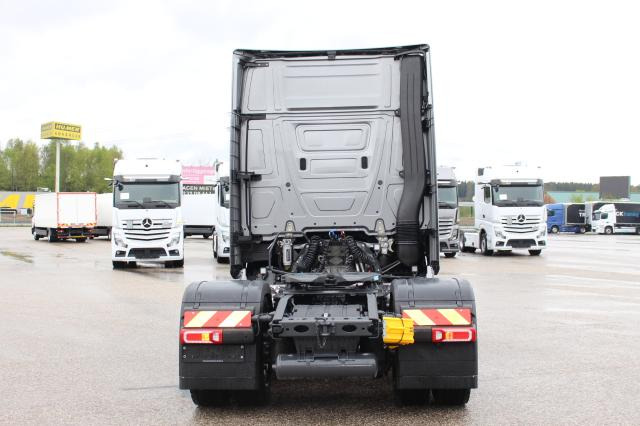 Mercedes-Benz Actros 1848LS F1 EDITION - Тягач: фото 5 Mercedes-Benz Actros 1848LS F1 EDITION - Тягач: фото 5