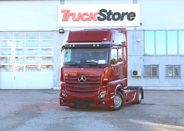 Mercedes-Benz Actros 1853 - Тягач: фото 1 Mercedes-Benz Actros 1853 - Тягач: фото 1