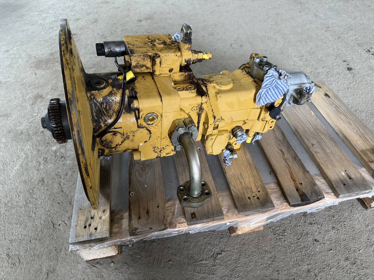 CATERPILLAR M313C - Гидравлический насос для Колёсных экскаваторов: фото 1 CATERPILLAR M313C - Гидравлический насос для Колёсных экскаваторов: фото 1