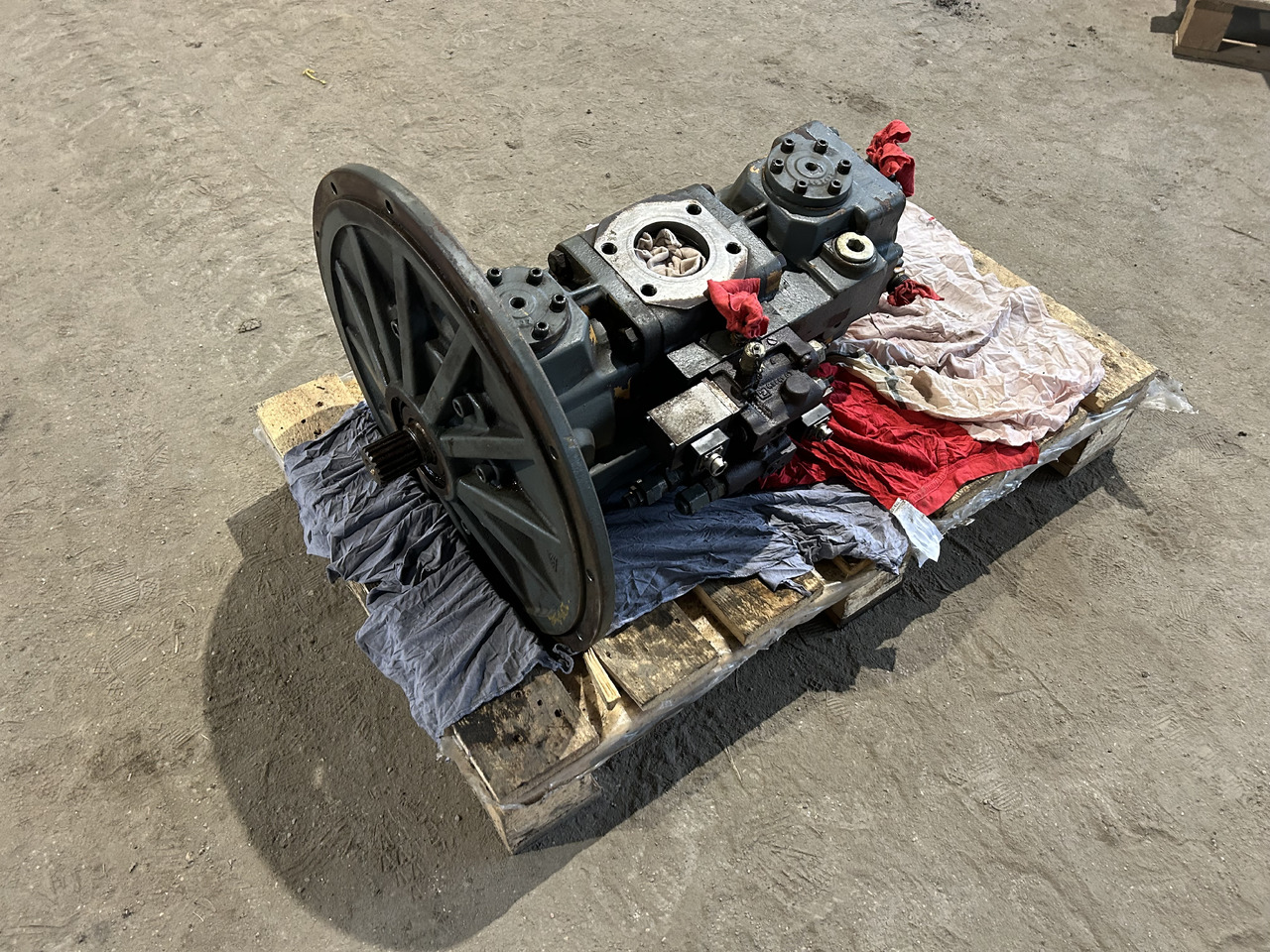 LIEBHERR LPVD100 - Гидравлический насос для Экскаваторов: фото 4 LIEBHERR LPVD100 - Гидравлический насос для Экскаваторов: фото 4