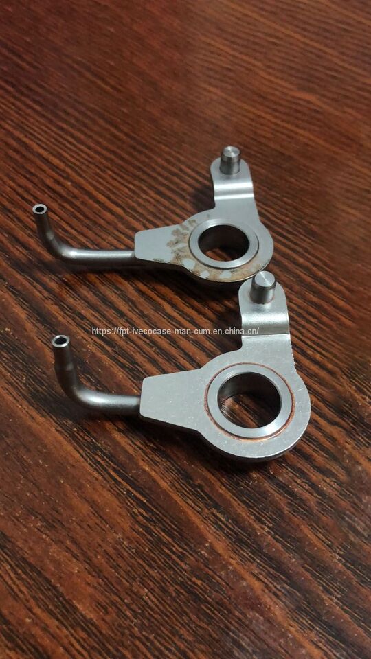 FPT IVECO CASE Cursor9Bus F2CFE612D*J231/F2CFE612A*J098 5802748674 OIL NOZZLE 504127000/504236099 - Двигатель и запчасти для Автобусов: фото 1 FPT IVECO CASE Cursor9Bus F2CFE612D*J231/F2CFE612A*J098 5802748674 OIL NOZZLE 504127000/504236099 - Двигатель и запчасти для Автобусов: фото 1