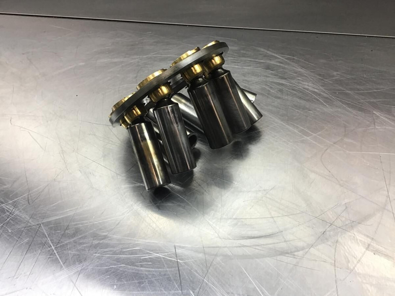 Liebherr A309 Li / A311 Li / A312 / A312 Li / A314 Li / A316 Li / A900C / A900 / A902 ZW / A902 Li / A902 INDUSTRIAL / A904 Li / A904C Li - Двигатель и запчасти: фото 2 Liebherr A309 Li / A311 Li / A312 / A312 Li / A314 Li / A316 Li / A900C / A900 / A902 ZW / A902 Li / A902 INDUSTRIAL / A904 Li / A904C Li - Двигатель и запчасти: фото 2