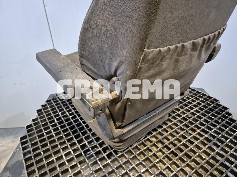 Liebherr A904C Li / A904 Li - Сиденье: фото 3 Liebherr A904C Li / A904 Li - Сиденье: фото 3