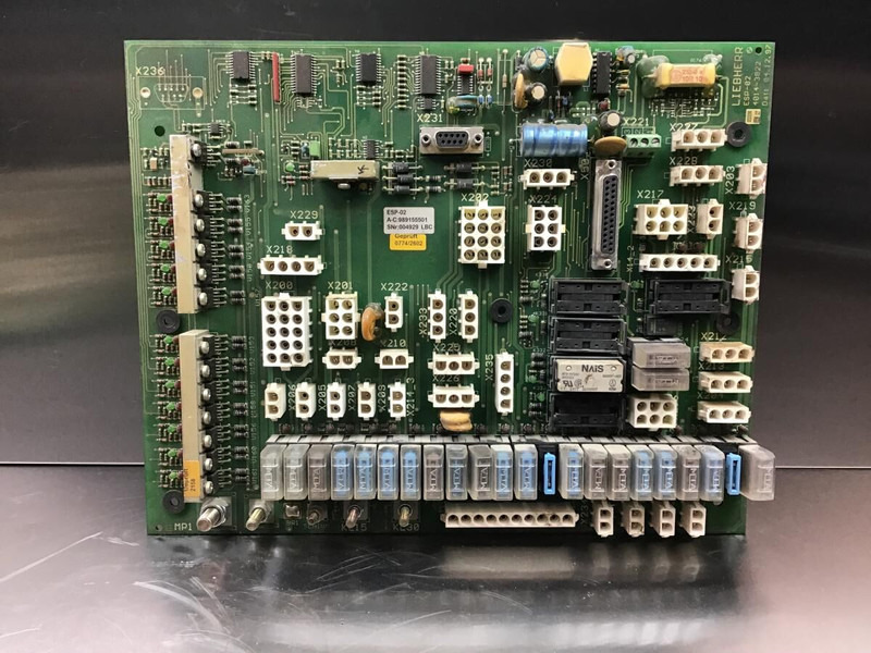 Liebherr A904C Li / A904 Li - Электрическая система: фото 1 Liebherr A904C Li / A904 Li - Электрическая система: фото 1