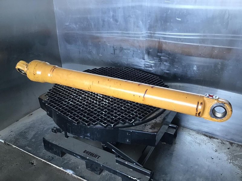 Liebherr A914 Li / A914B Li / R914 - Гидравлический цилиндр: фото 1 Liebherr A914 Li / A914B Li / R914 - Гидравлический цилиндр: фото 1