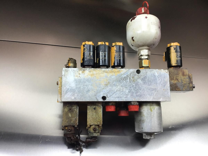 Liebherr A914 Li - Гидравлика: фото 2 Liebherr A914 Li - Гидравлика: фото 2