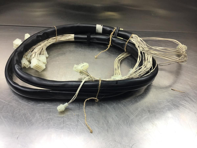 Liebherr A924B Li / A914B Li - Кабели/ Провода: фото 1 Liebherr A924B Li / A914B Li - Кабели/ Провода: фото 1