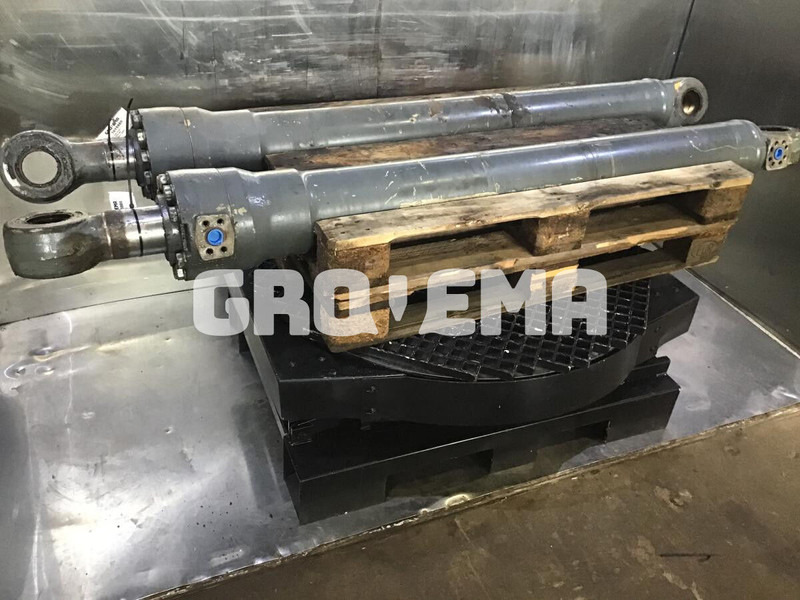 Liebherr A934C Li - Гидравлический цилиндр: фото 1 Liebherr A934C Li - Гидравлический цилиндр: фото 1