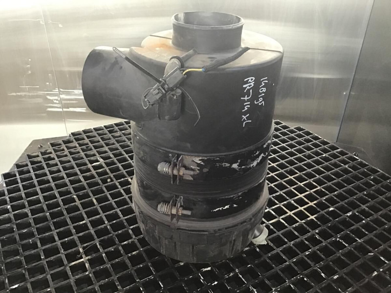 Liebherr Air Filter - Система впуска: фото 1 Liebherr Air Filter - Система впуска: фото 1