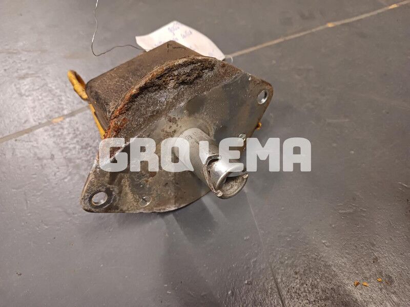Liebherr Battery Main Switch - Электрическая система: фото 1 Liebherr Battery Main Switch - Электрическая система: фото 1