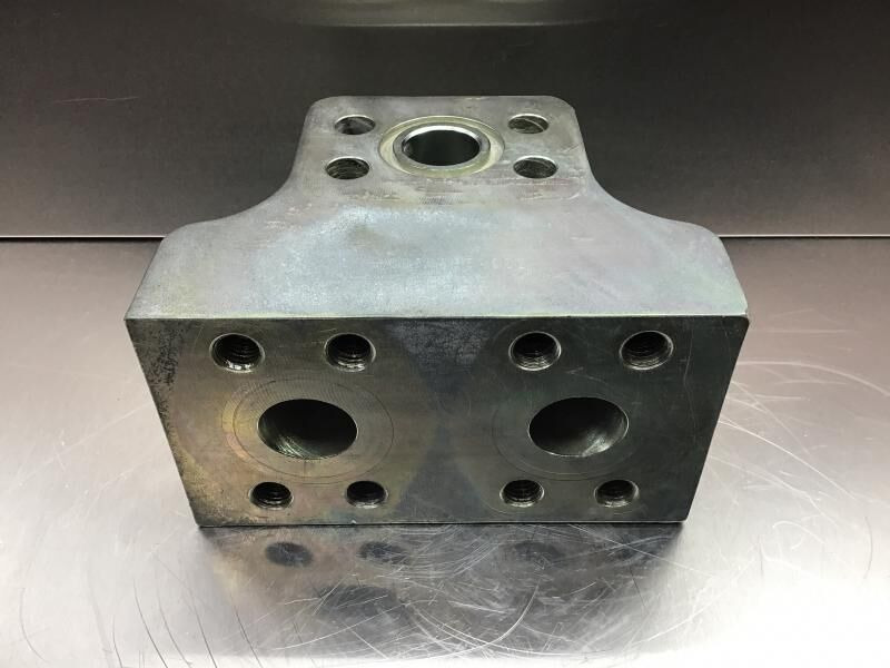 Liebherr Block - Гидравлика: фото 3 Liebherr Block - Гидравлика: фото 3