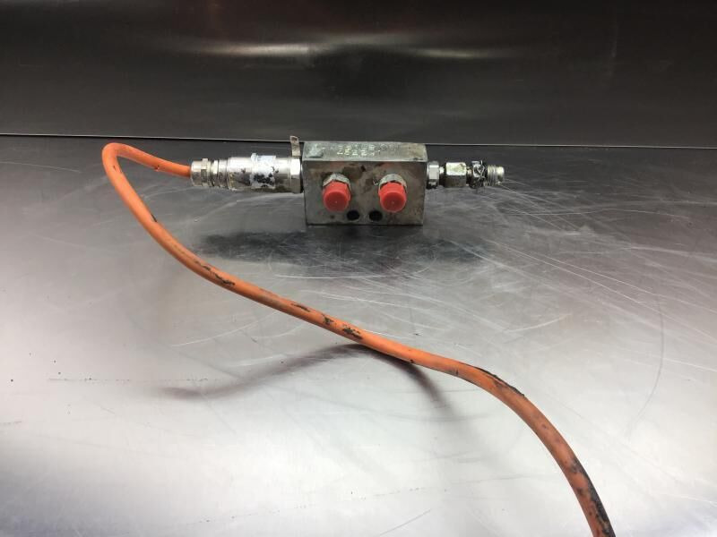 Liebherr Block - Гидравлика: фото 1 Liebherr Block - Гидравлика: фото 1