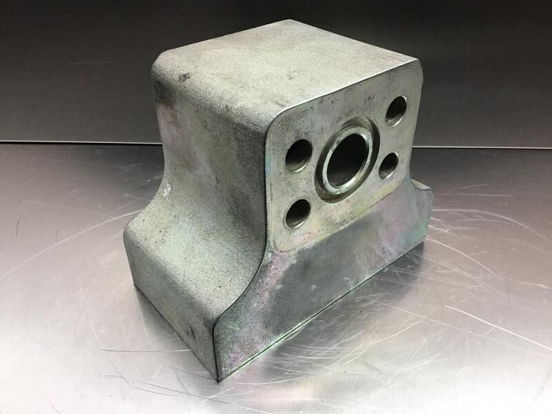 Liebherr Block - Гидравлика: фото 1 Liebherr Block - Гидравлика: фото 1