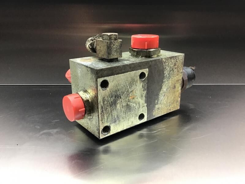 Liebherr Block - Гидравлика: фото 2 Liebherr Block - Гидравлика: фото 2