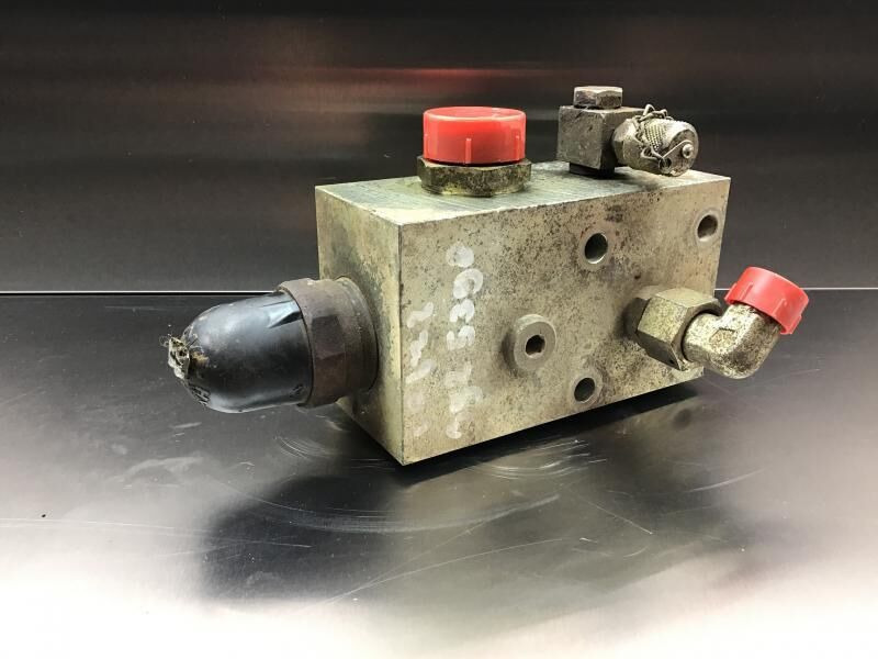 Liebherr Block - Гидравлика: фото 3 Liebherr Block - Гидравлика: фото 3