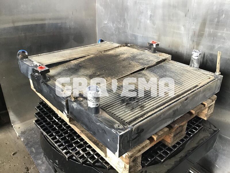 Liebherr Combined Radiator - Масляный радиатор: фото 2 Liebherr Combined Radiator - Масляный радиатор: фото 2