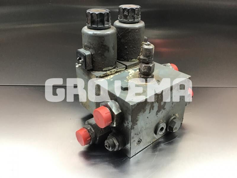 Liebherr Directional Control Valve - Гидравлика: фото 1 Liebherr Directional Control Valve - Гидравлика: фото 1