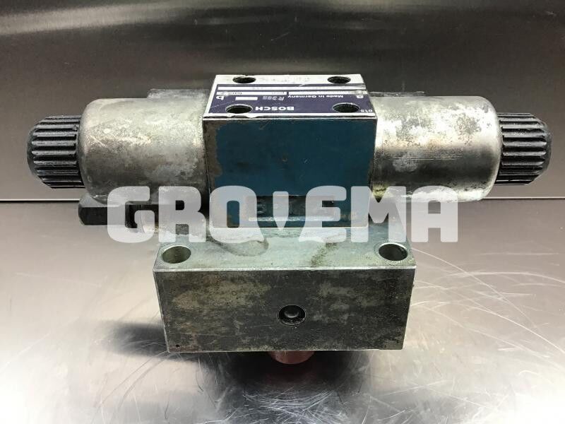 Liebherr Directional Control Valve - Гидравлика: фото 3 Liebherr Directional Control Valve - Гидравлика: фото 3