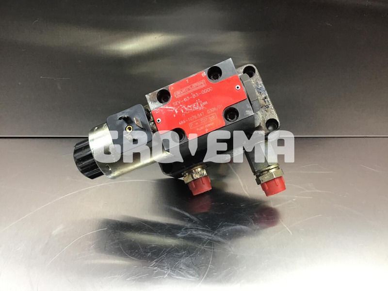 Liebherr Directional Control Valve - Гидравлика: фото 1 Liebherr Directional Control Valve - Гидравлика: фото 1