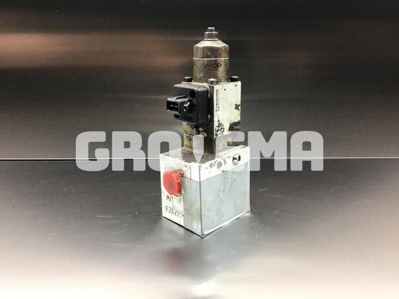 Liebherr Directional Control Valve - Гидравлика: фото 2 Liebherr Directional Control Valve - Гидравлика: фото 2