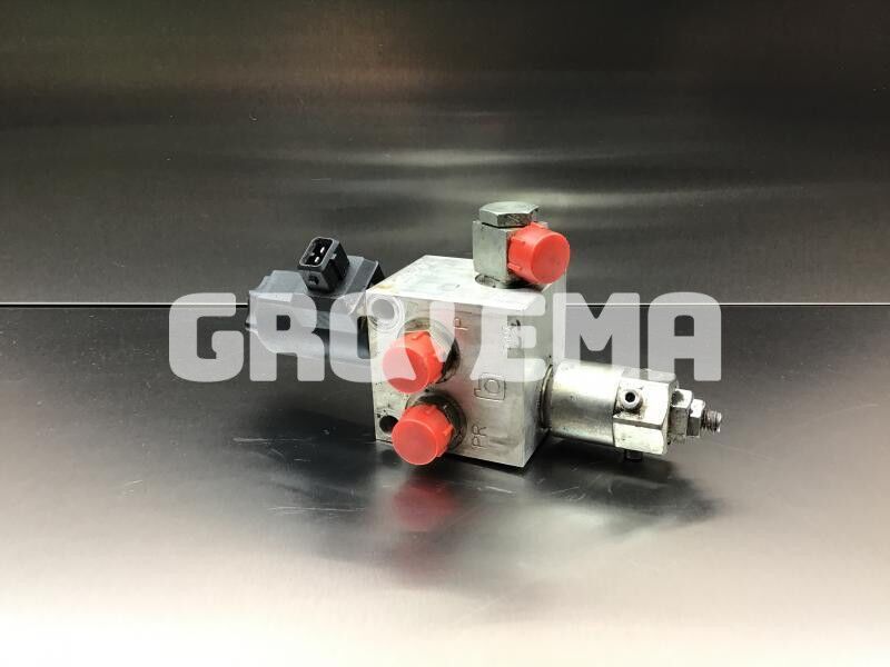 Liebherr Directional Control Valve - Гидравлика: фото 2 Liebherr Directional Control Valve - Гидравлика: фото 2