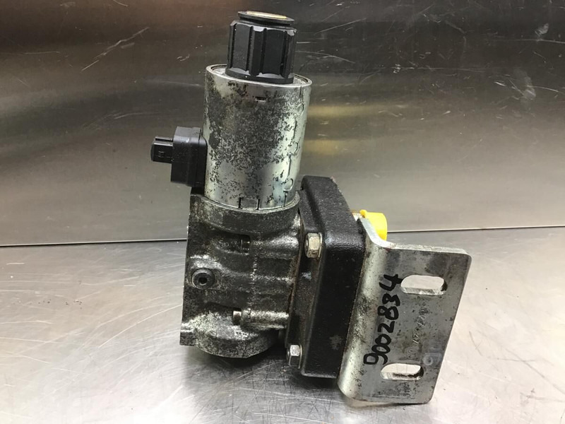 Liebherr Directional Control Valve - Клапан: фото 2 Liebherr Directional Control Valve - Клапан: фото 2