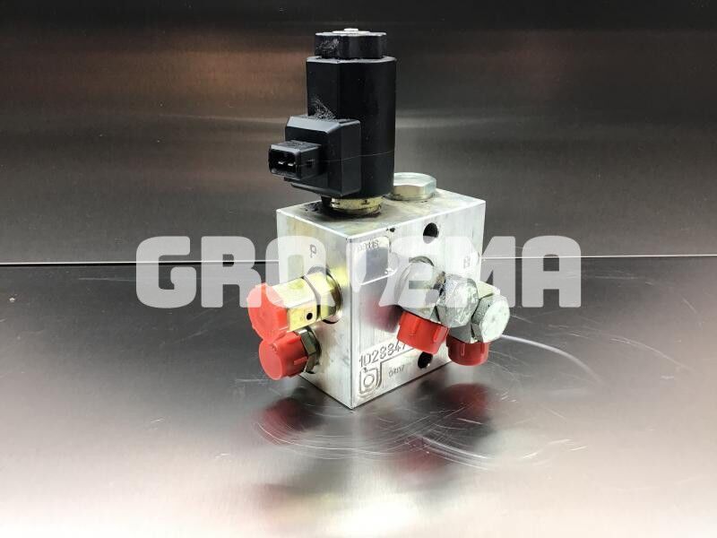 Liebherr Directional Control Valve - Гидравлика: фото 1 Liebherr Directional Control Valve - Гидравлика: фото 1