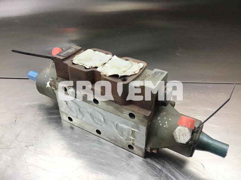 Liebherr Directional Control Valve - Гидравлика: фото 1 Liebherr Directional Control Valve - Гидравлика: фото 1