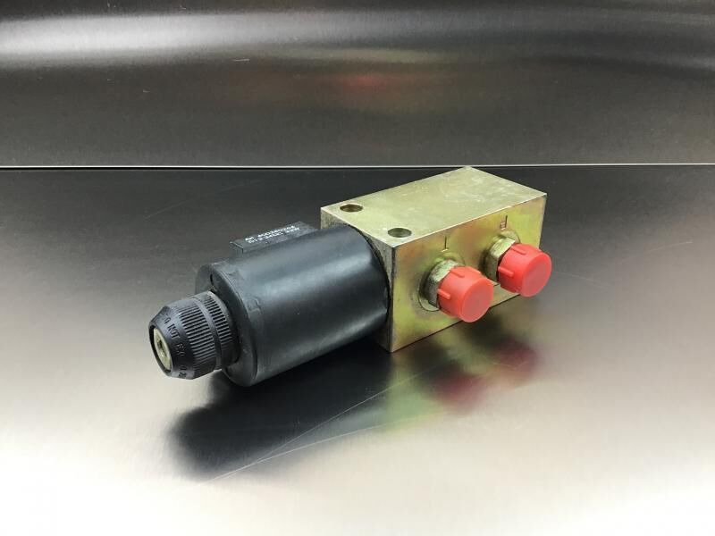 Liebherr Directional Control Valve - Гидравлика: фото 3 Liebherr Directional Control Valve - Гидравлика: фото 3