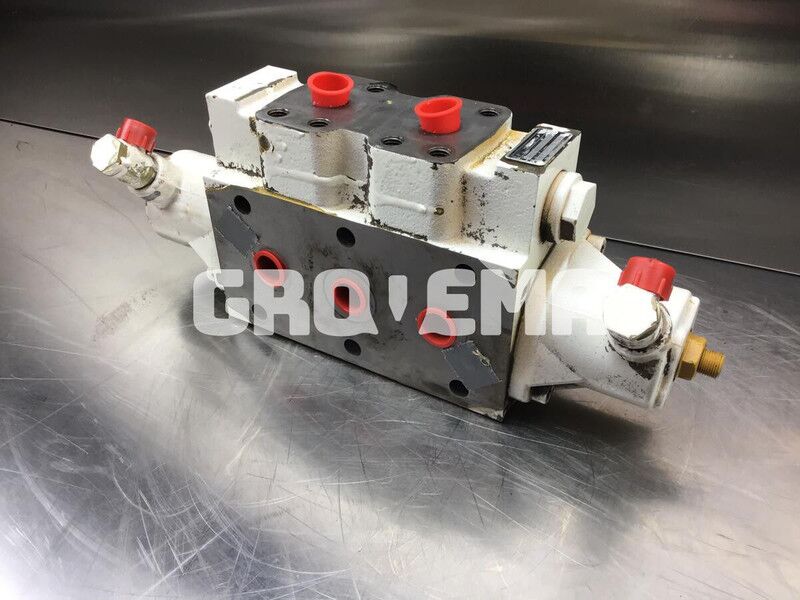 Liebherr Directional Control Valve - Гидравлика: фото 1 Liebherr Directional Control Valve - Гидравлика: фото 1