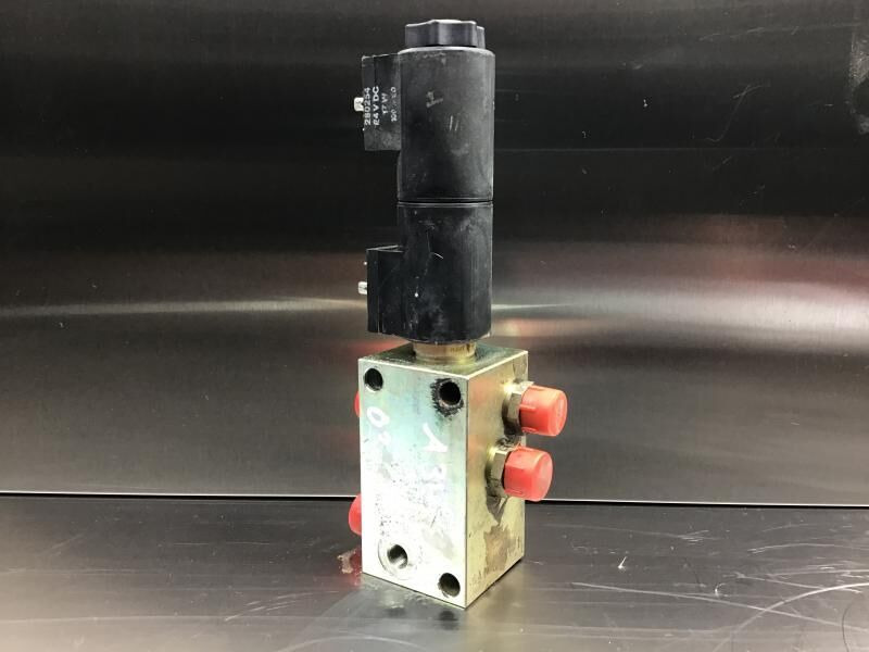 Liebherr Directional Control Valve - Гидравлика: фото 3 Liebherr Directional Control Valve - Гидравлика: фото 3