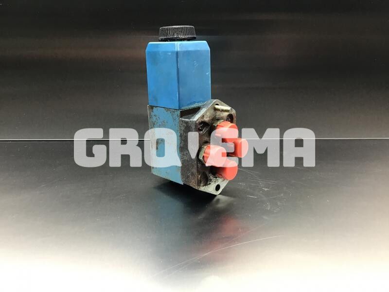 Liebherr Directional Control Valve - Гидравлика: фото 3 Liebherr Directional Control Valve - Гидравлика: фото 3