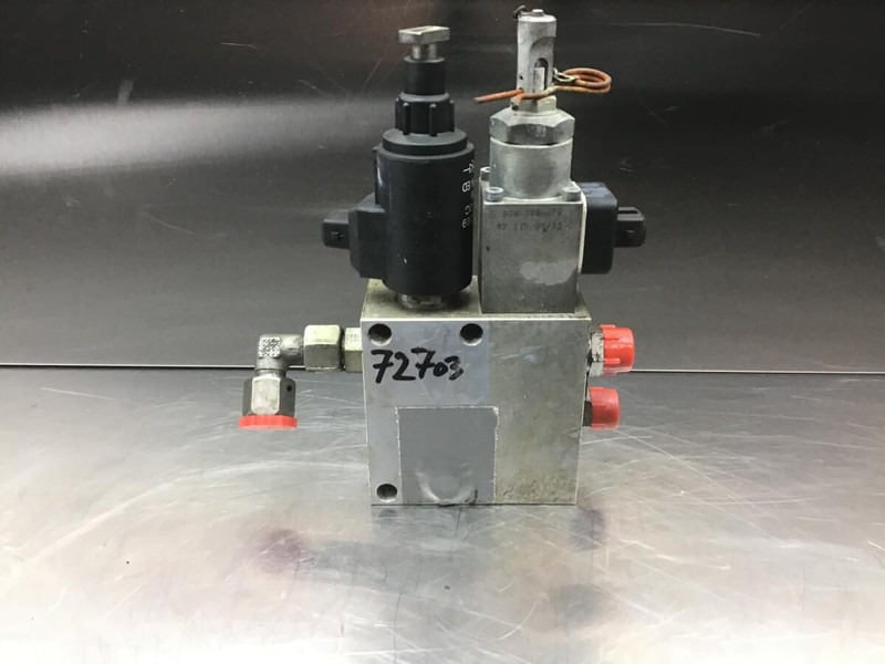 Liebherr Directional control valve - Гидравлика: фото 1 Liebherr Directional control valve - Гидравлика: фото 1