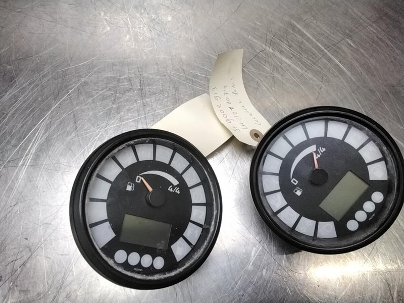 Liebherr Display - Приборная панель: фото 3 Liebherr Display - Приборная панель: фото 3