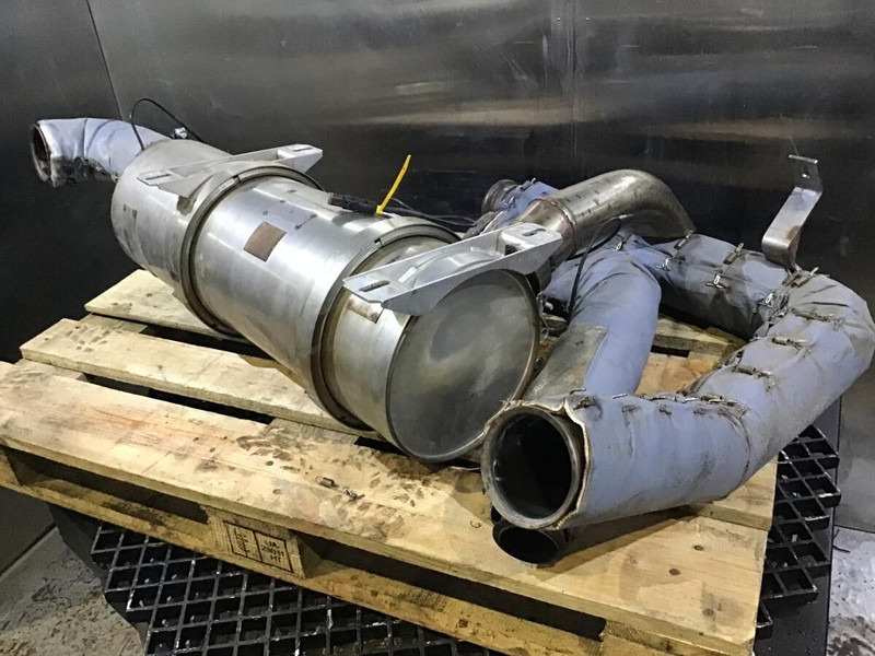 Liebherr Exhaust - Глушитель: фото 3 Liebherr Exhaust - Глушитель: фото 3