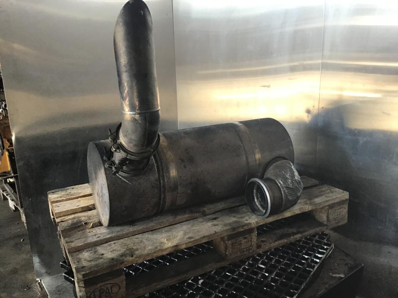 Liebherr Exhaust - Глушитель: фото 3 Liebherr Exhaust - Глушитель: фото 3