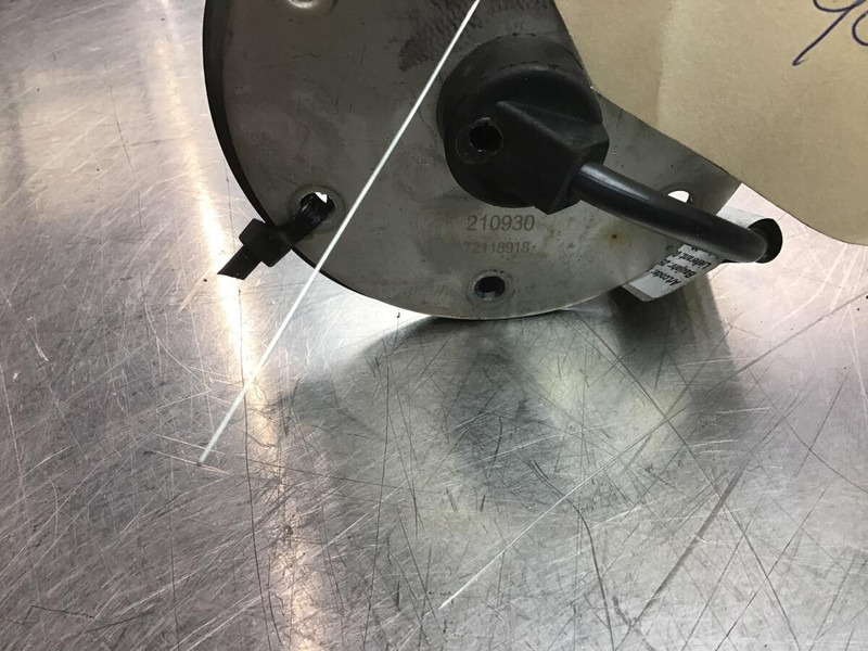 Liebherr Fuel Level Indicator - Сенсор: фото 1 Liebherr Fuel Level Indicator - Сенсор: фото 1