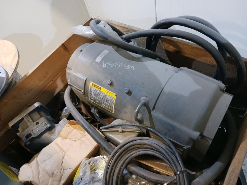 Liebherr Generator - Электрическая система: фото 5 Liebherr Generator - Электрическая система: фото 5