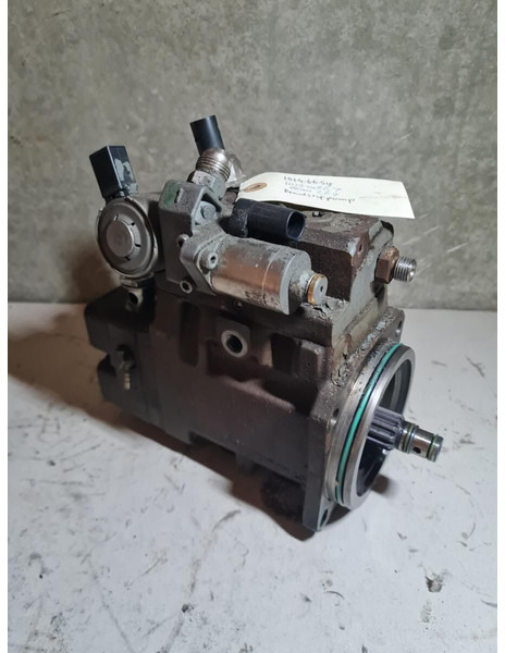 Liebherr High Pressure Pump - Топливный насос: фото 3 Liebherr High Pressure Pump - Топливный насос: фото 3