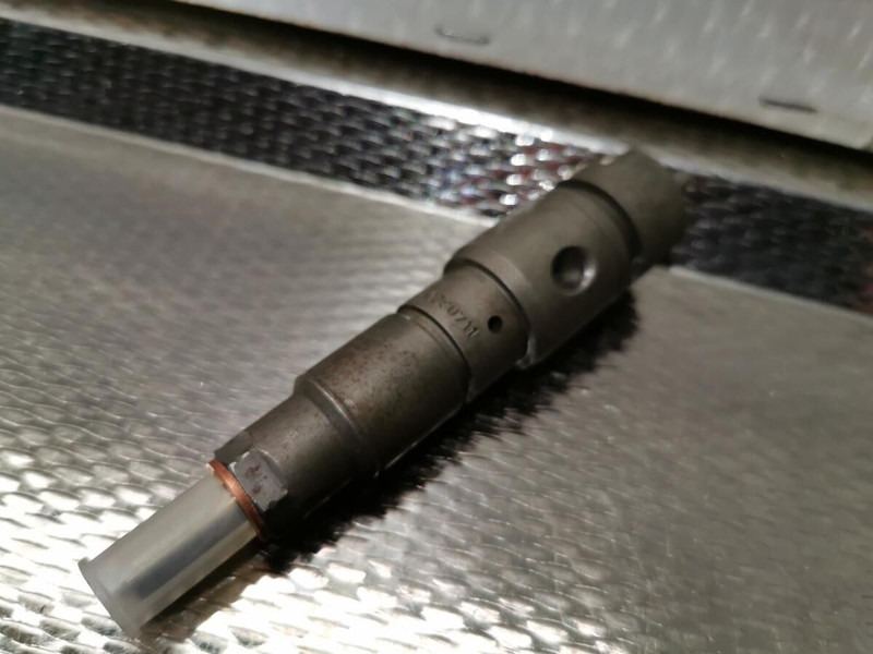 Liebherr Injection Nozzle 1645 Gerev - Топливный фильтр: фото 1 Liebherr Injection Nozzle 1645 Gerev - Топливный фильтр: фото 1