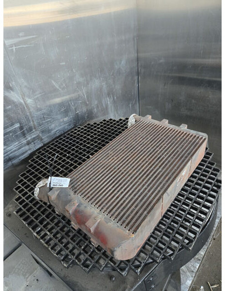 Liebherr Intercooler - Интеркулер: фото 2 Liebherr Intercooler - Интеркулер: фото 2